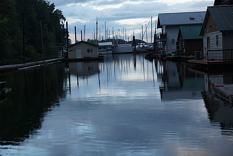 RIVER LIVING OR.